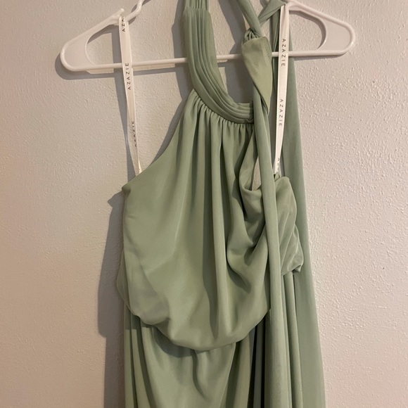 Light green bridesmaids dress. size 4. - Picture 2 of 3